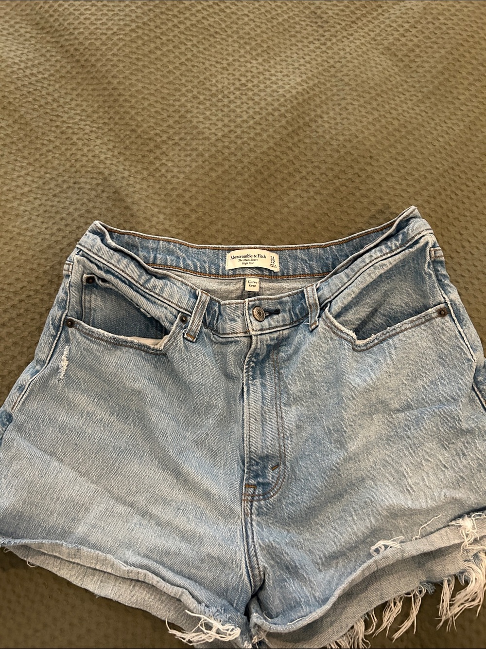Abercrombie & Fitch Mom Short High Rise Curve Love